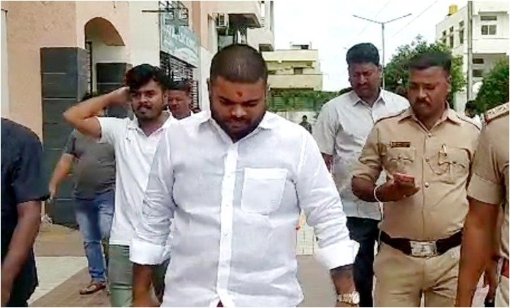 Kalaburagi BJP leader Manikanth Rathod