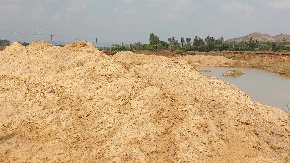 davanagere-harihara-sand-issue4