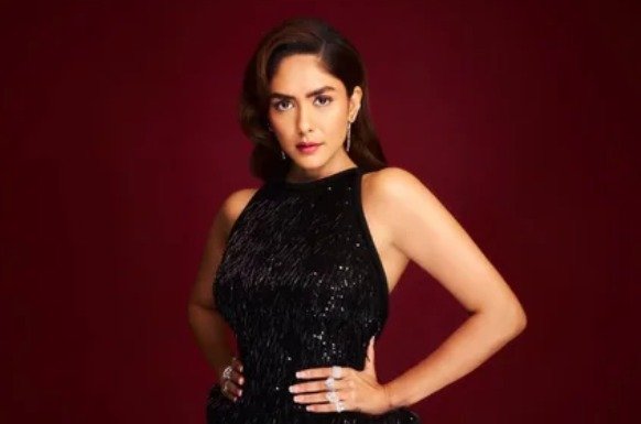 actress Mrunal Thakur