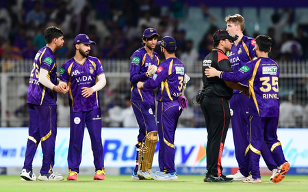 GT_vs_KKR_091-2
