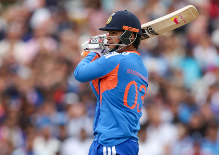 India_vs_England_0022F-1