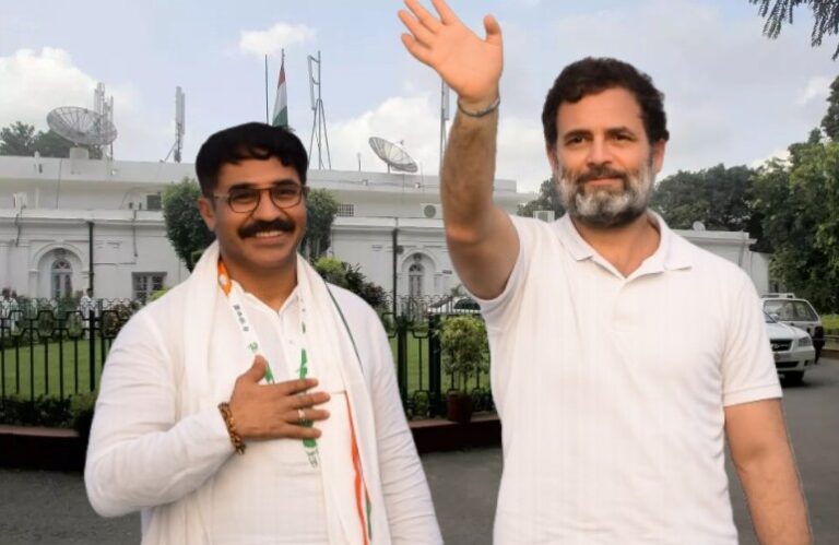 Padmaraj R Pujari meet Rahul gandhi 1