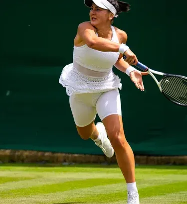 Bianca_Andreescu_-_2023_Wimbledon_Championships_-_Day_4-DSC_7875