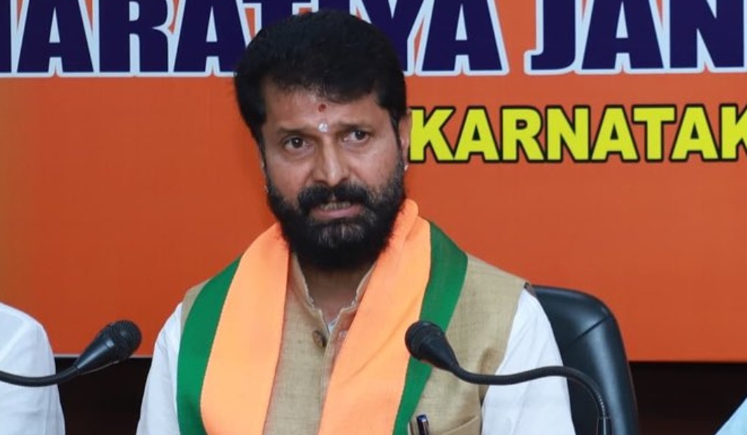 CT-Ravi-MLC