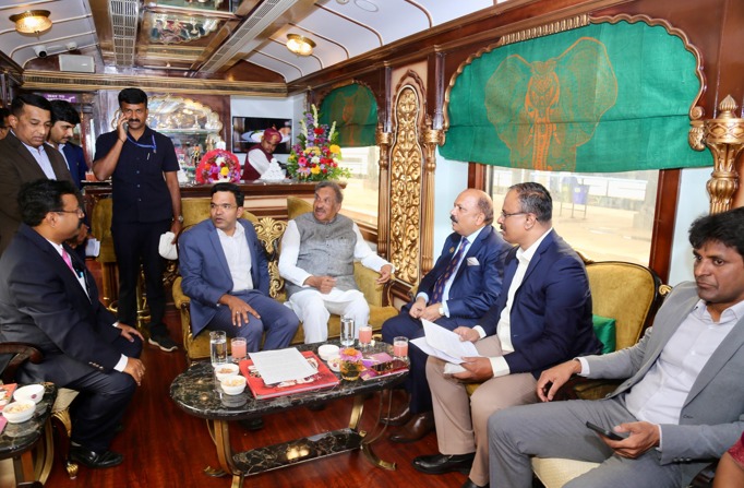 Golden-Chariot-Pride-of-Karnataka-Train